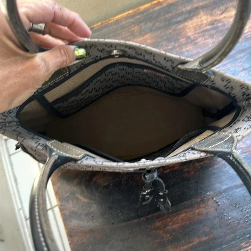 Dooney & Bourke authentic  classic vintage Handbag Gray & Black